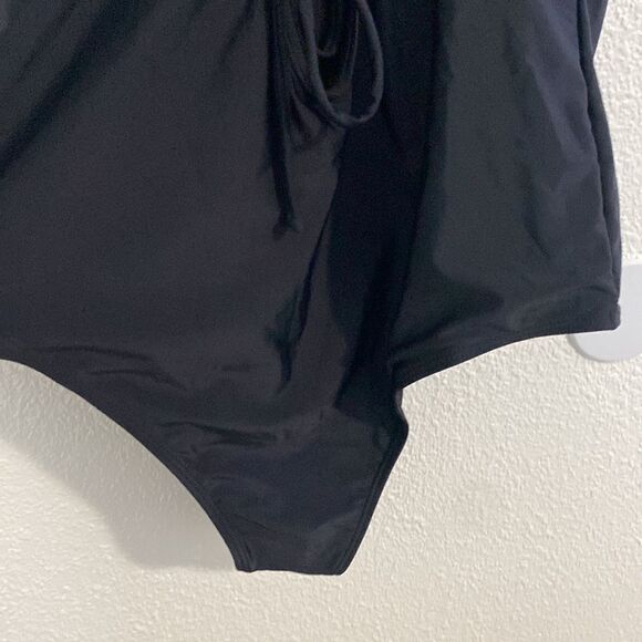 Sporlike-black ruffle one piece lace up back- Size XL - Picture 9 of 12